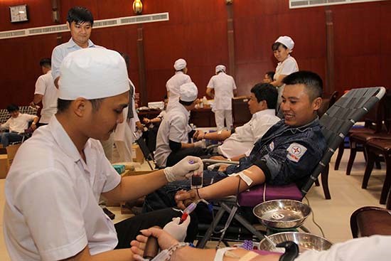 Dự trữ nhóm máu O đang cạn, kêu gọi người hiến máu gấp Dự trữ nhóm máu O đang cạn, kêu gọi người hiến máu gấp