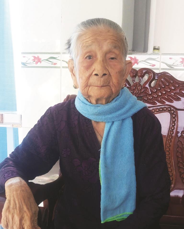Tấm lòng ngoại Hai