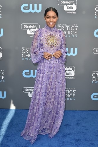 Angelina Jolie mặc đẹp nhất lễ trao giải Critics" Choice 2018