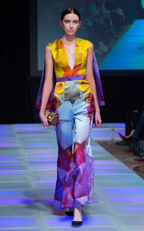 Thời trang Việt ấn tượng tại New York Fashion Week 2018