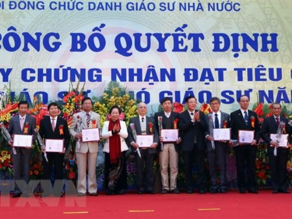 Công bố kết quả rà soát bổ nhiệm giáo sư, phó giáo sư sau ngày 28-2