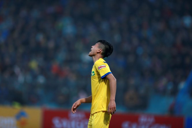 Văn Đức và Xuân Mạnh ghi bàn, SLNA hạ Johor