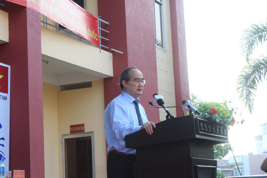 Tiễn thanh niên nhập ngũ, Bí thư Nguyễn Thiện Nhân kể "chuyện xưa"