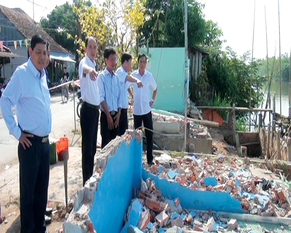 Sạt lở diễn biến phức tạp Sạt lở diễn biến phức tạp