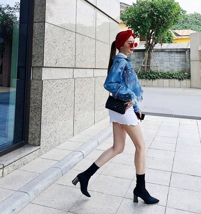 Trang phục denim phủ sóng street style của mỹ nhân Việt tuần qua
