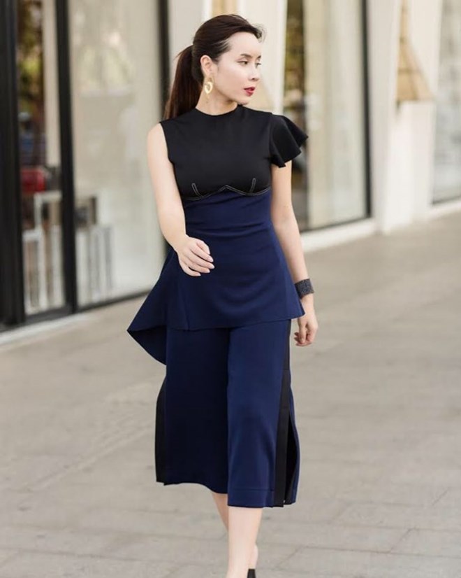 Trang phục denim phủ sóng street style của mỹ nhân Việt tuần qua
