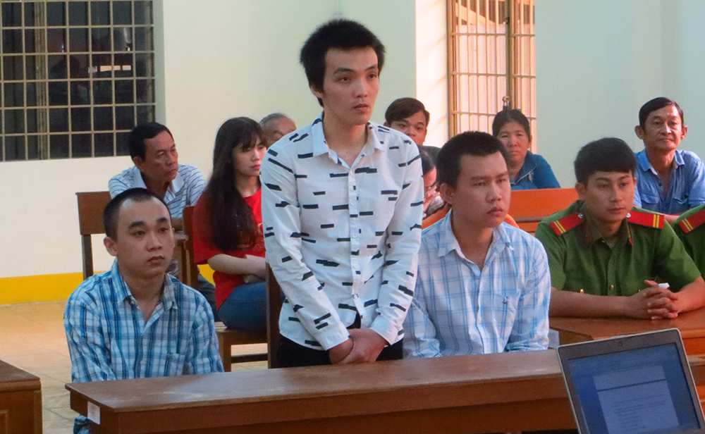 Nhóm mua, bán trái phép chất ma túy lãnh án Nhóm mua, bán trái phép chất ma túy lãnh án
