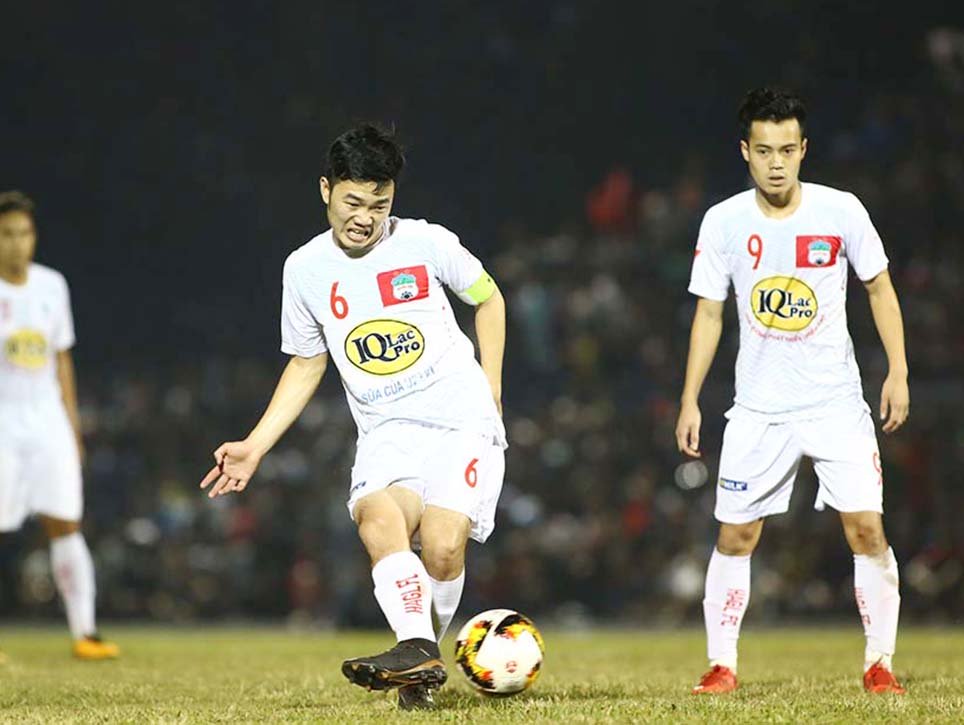 Vòng 4 V-League 2018: Nóng trên phố Núi, căng thẳng ở Cẩm Phả