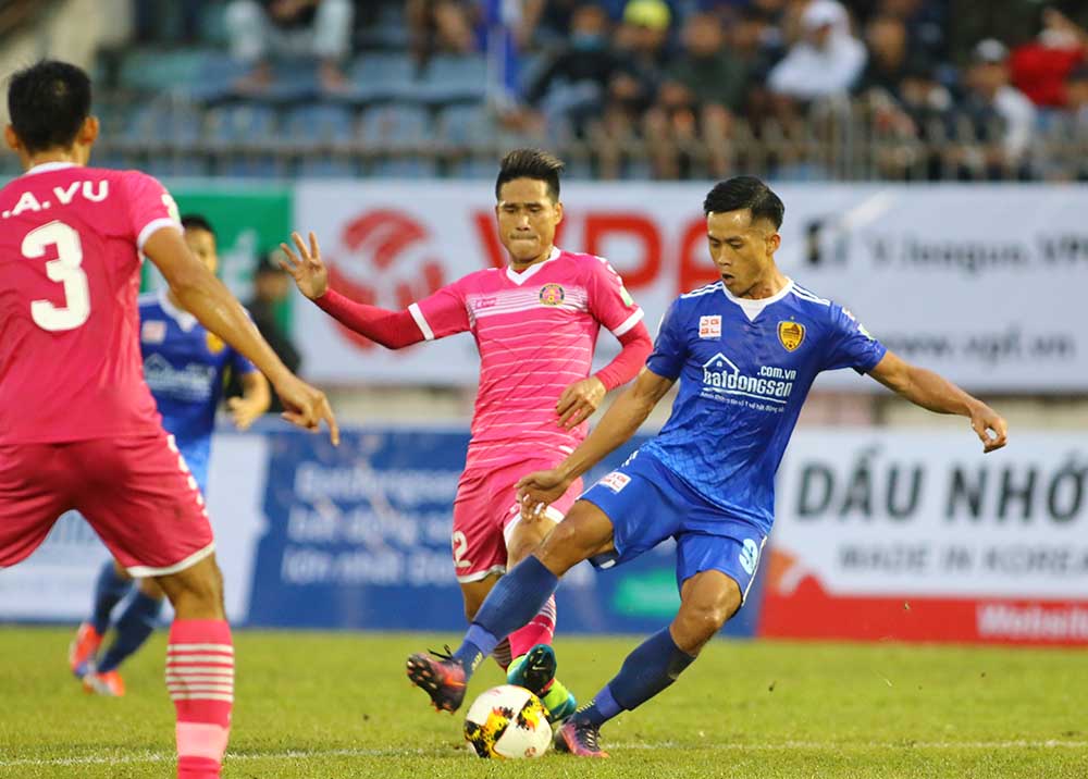 Vòng 4 V-League 2018: Nóng trên phố Núi, căng thẳng ở Cẩm Phả