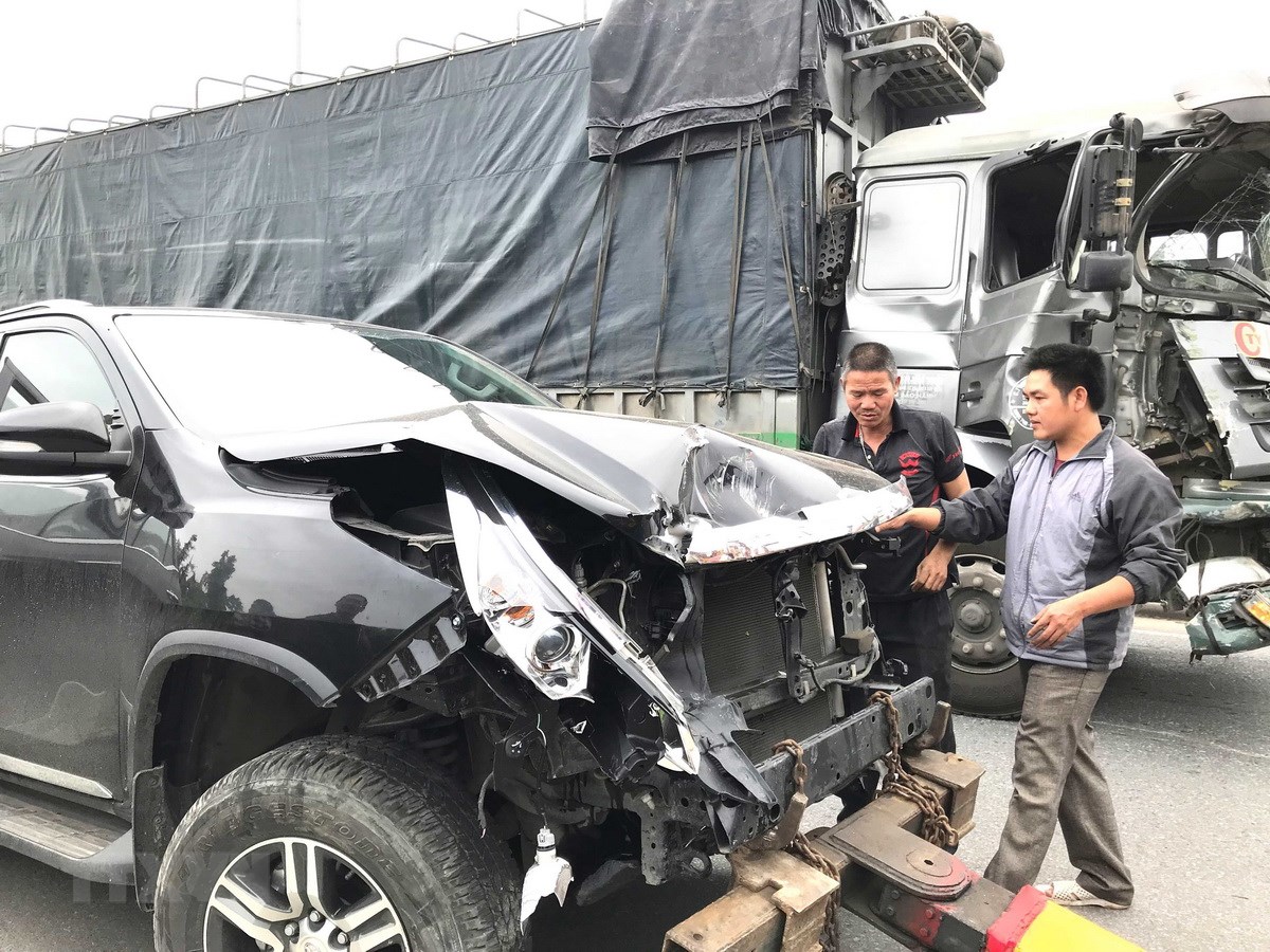 84,7% số vụ tai nạn giao thông là do nam giới gây ra Hiện trường một vụ tai nạn giao thông. (Ảnh: Công Luật/TTXVN)