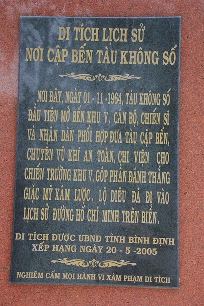 Điểm son đường Hồ Chí Minh trên biển