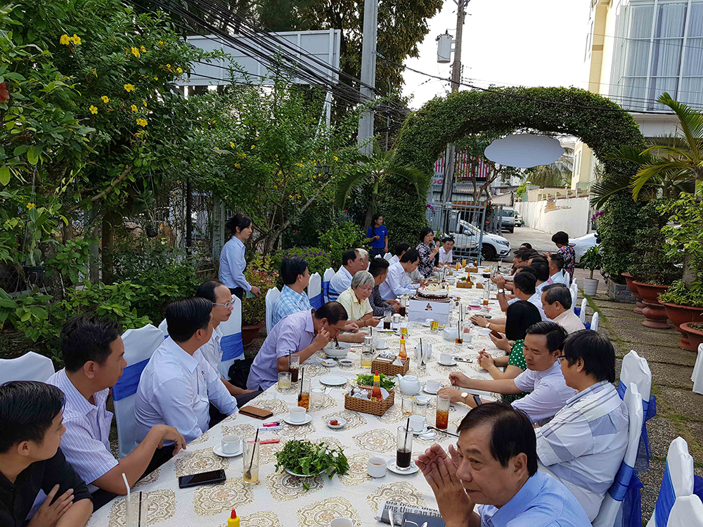 Không để doanh nghiệp “đói” vốn, ngân hàng “dư ” tiền Không để doanh nghiệp “đói” vốn, ngân hàng “dư ” tiền