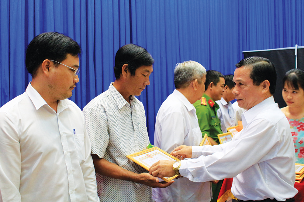 Lan tỏa mạnh mẽ Lan tỏa mạnh mẽ