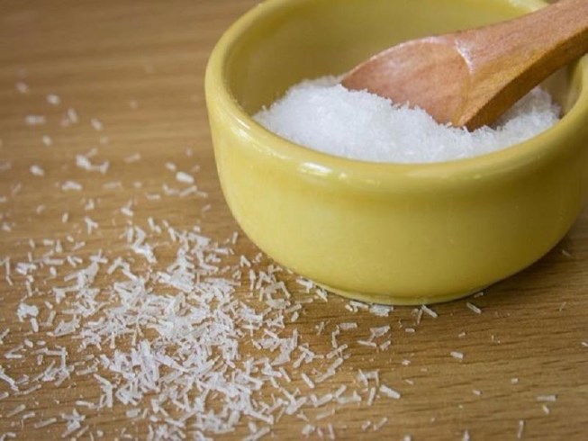 Ai không nên sử dụng bột ngọt?