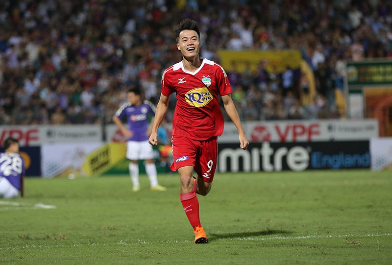 Thầy Park: Thay vì chờ Công Phượng, hãy tin Văn Toàn!