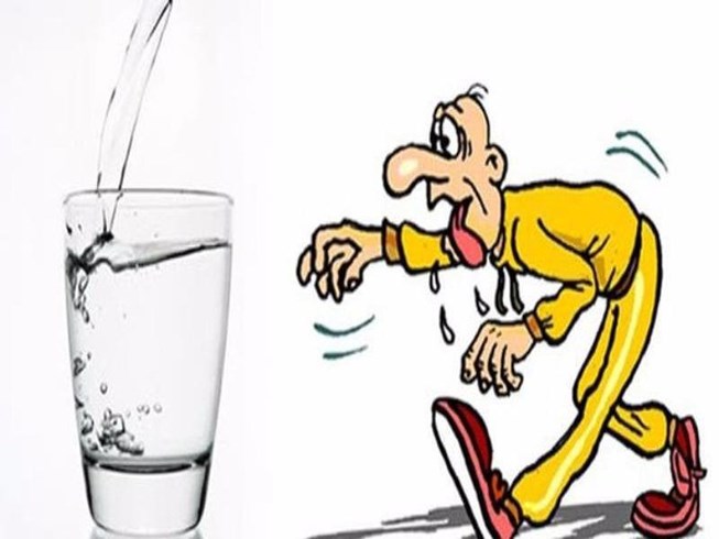 Làm thế nào để ngăn chặn mất nước vào mùa hè?