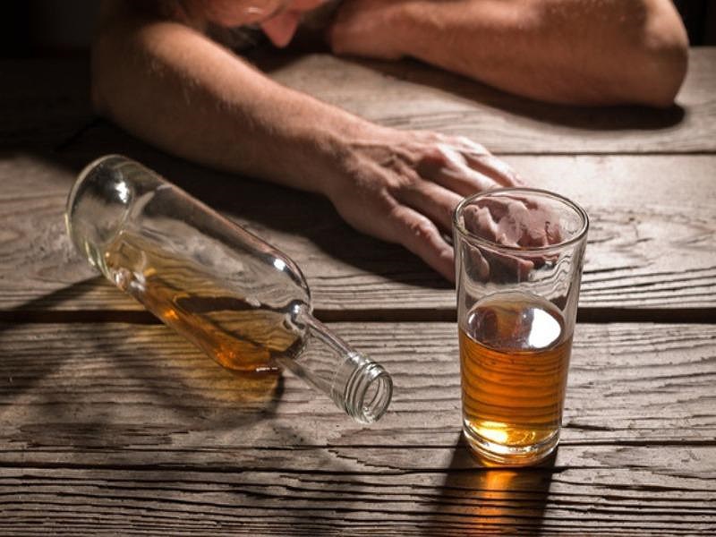 Làm thế nào để ngăn chặn mất nước vào mùa hè?