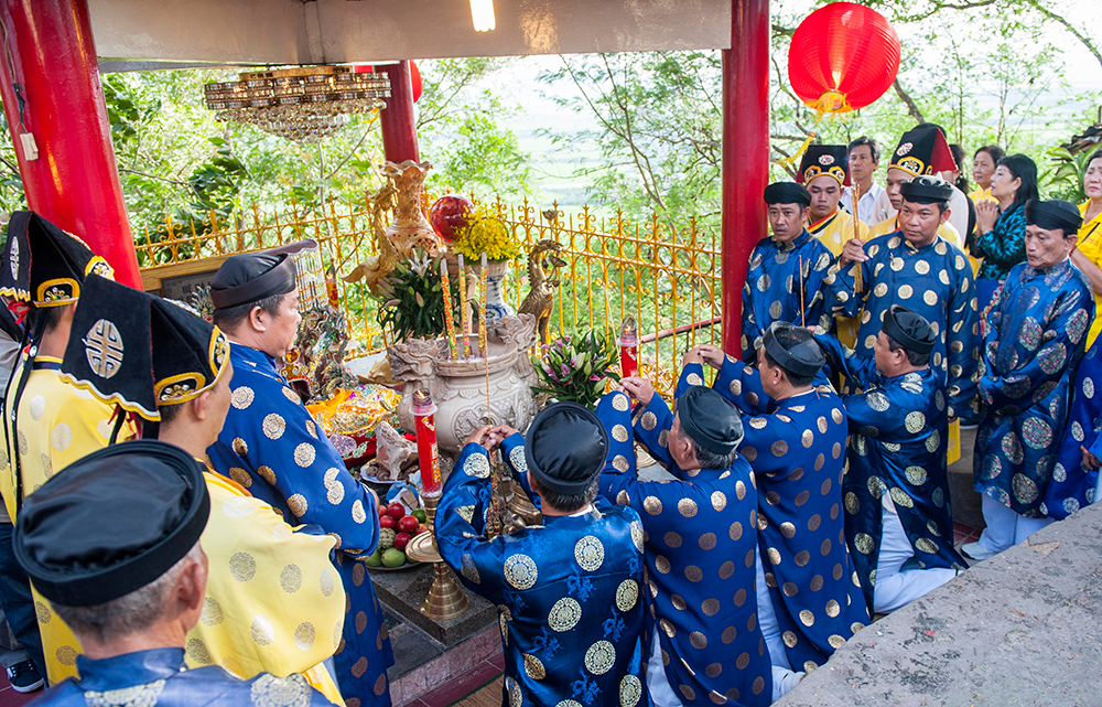 Khai mạc Lễ hội Vía Bà Chúa Xứ núi Sam năm 2018 Khai mạc Lễ hội Vía Bà Chúa Xứ núi Sam năm 2018