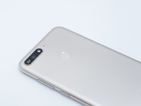Khám phá smartphone tầm trung Y6 Prime (2018)