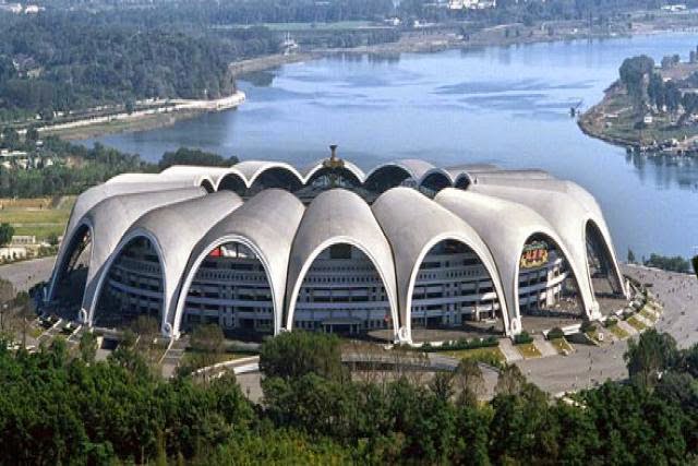 Tổng thống Moon Jae-in ngỏ ý Hàn Quốc-Triều Tiên đồng đăng cai VCK World Cup 2030