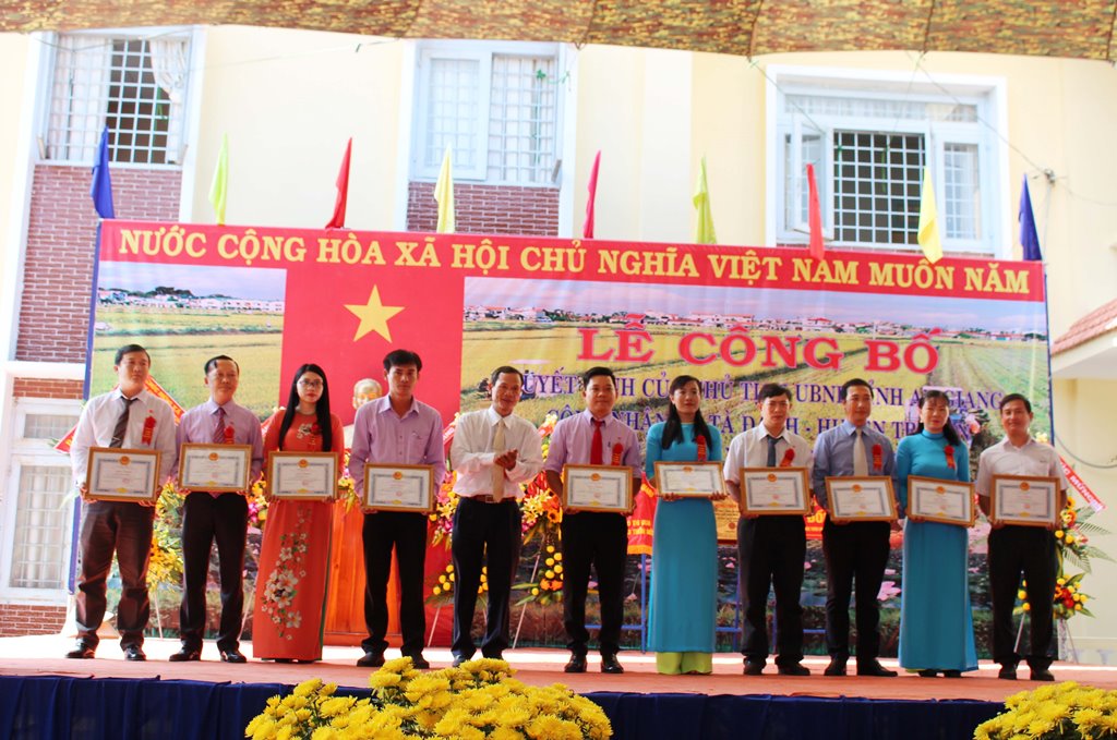 Tri Tôn tập trung hoàn thành nhiệm vụ năm 2018