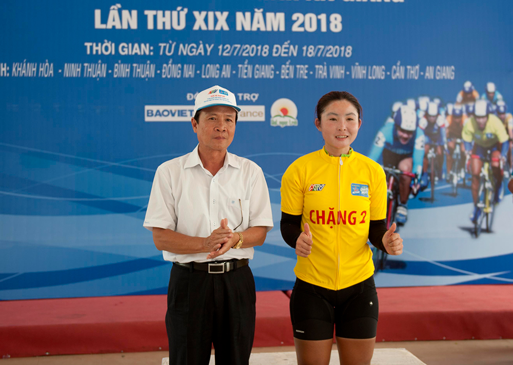 Chặng 2 Giải Xe đạp nữ toàn quốc mở rộng tranh Cúp Truyền hình An Giang lần 19–2018: Đội Gạo Hạt Ngọc Trời An Giang vươn lên vị trí nhất đồng đội Giải Xe đạp nữ toàn quốc mở rộng tranh Cúp Truyền hình An Giang lần 19 – 2018: Đội Gạo Hạt Ngọc Trời An Giang cũng vươn lên vị trí nhất đồng đội
