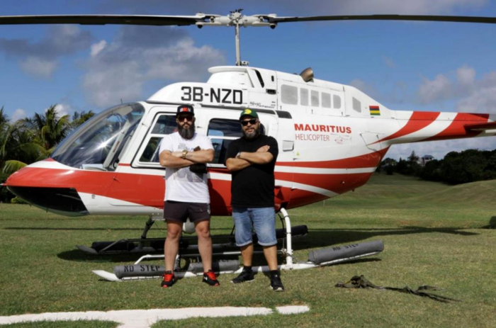 Đã tìm thấy MH370, manh mối mới từ hai phát thanh viên New Zealand?