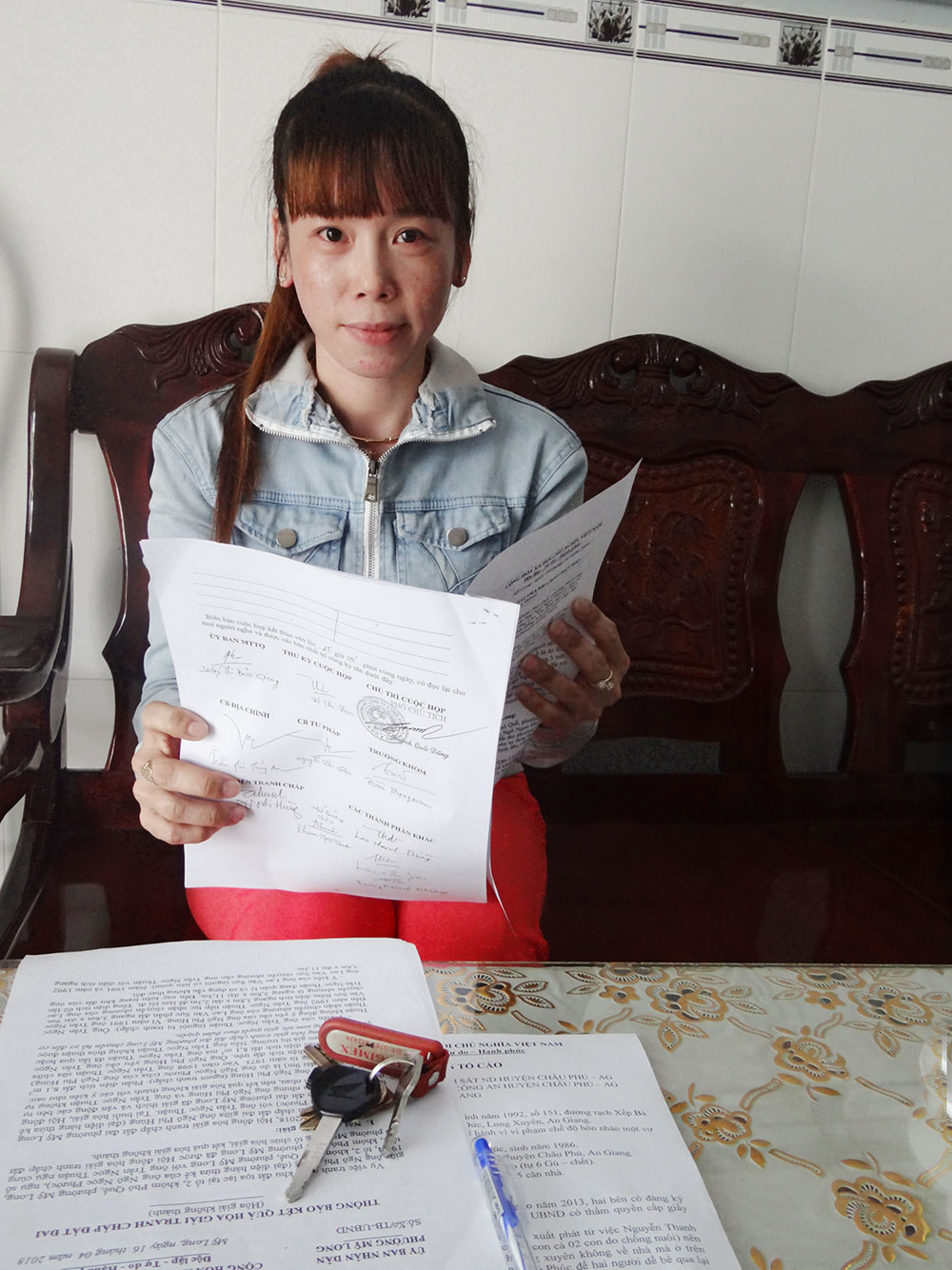 Tố cáo chồng cưới thêm vợ