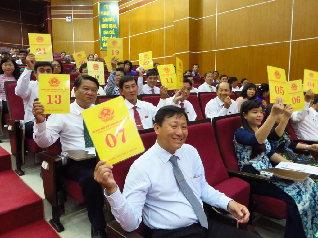 HĐND TP. Long Xuyên thông qua nhiều nghị quyết quan trọng