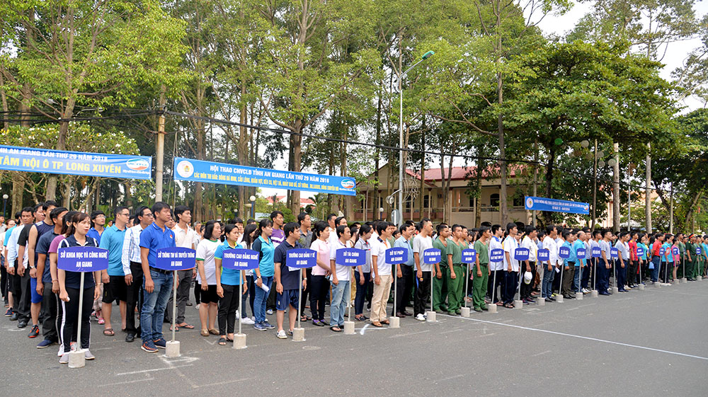 Khai mạc Hội thao Công nhân viên chức - lao động tỉnh An Giang lần thứ 29 năm 2018 Quang cảnh lễ khai mạc