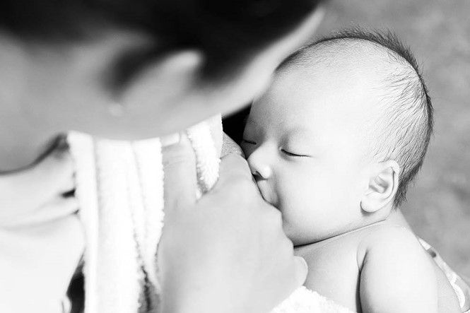 Những lợi ích tuyệt vời từ sữa mẹ