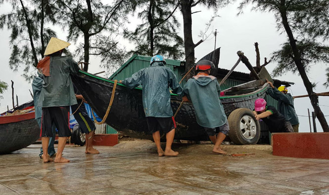 Thanh Hóa chuẩn bị sơ tán hàng chục nghìn dân khỏi vùng nguy hiểm