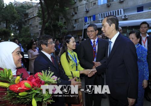 Chủ tịch nước Trần Đại Quang đến thăm Đại sứ quán Việt Nam tại Ai Cập