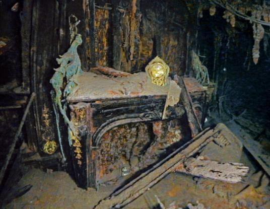 Những hình ảnh xác tàu Titanic ở độ sâu 4.000 m dưới biển vừa được chụp