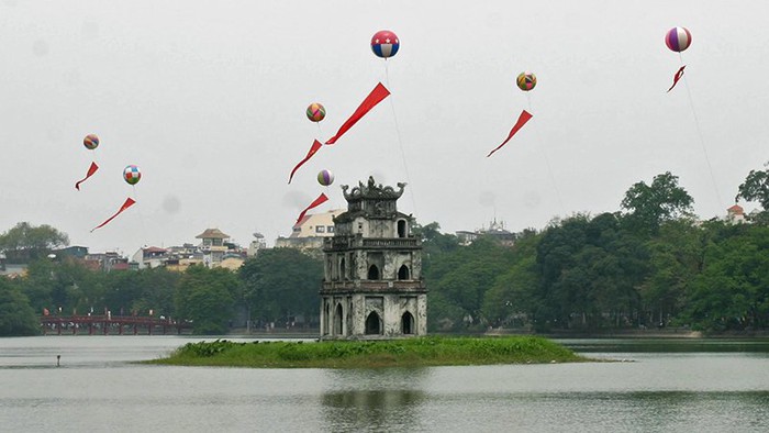 Phụng sự Tổ quốc