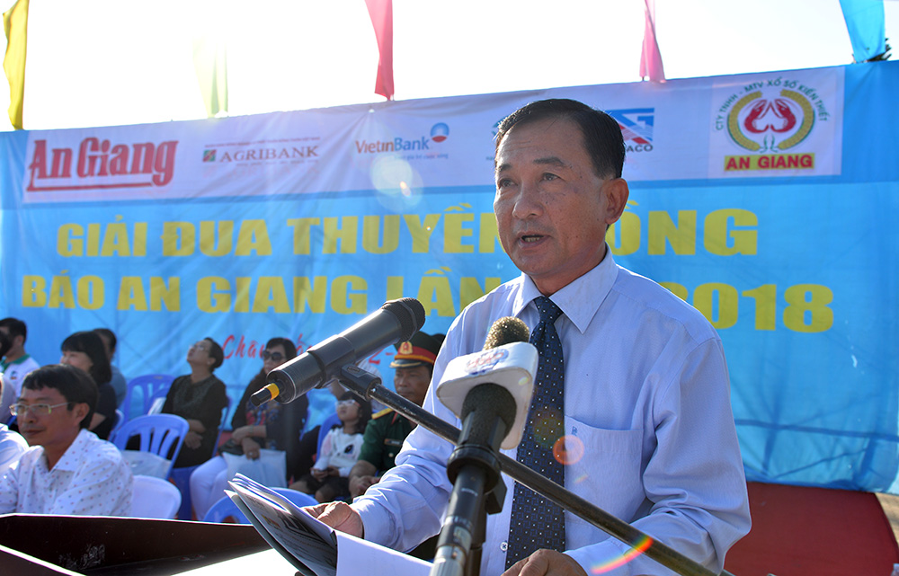 Tranh tài Giải đua thuyền rồng Báo An Giang lần VII- 2018