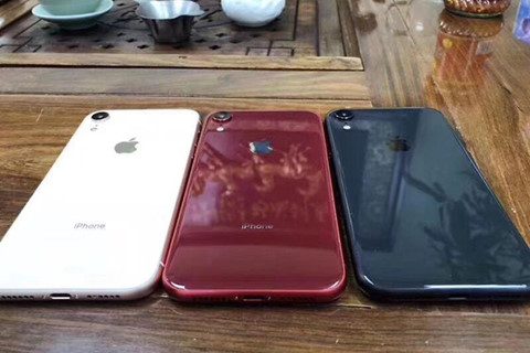 Biến thể giá rẻ iPhone 9 6,1 inch rò rỉ với ba màu sắc rực rỡ