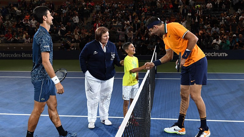 Đánh bại Del Potro, Djokovic sánh ngang huyền thoại Sampras