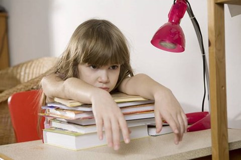 Cha mẹ không biết những điều này sớm, con sẽ thành "tầm gửi"