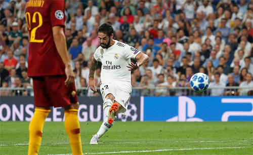 Real Madrid thắng Roma bằng ba tuyệt phẩm