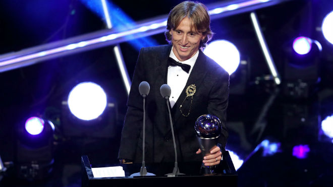 FIFA The Best: Modric đỉnh cao chói lọi, phế ngôi "Vua" Ronaldo