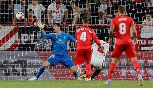 Real Madrid thua đậm trên sân Sevilla