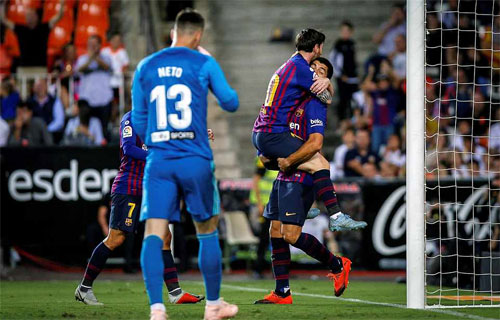 Hòa Valencia, Barca mất vị trí dẫn đầu La Liga