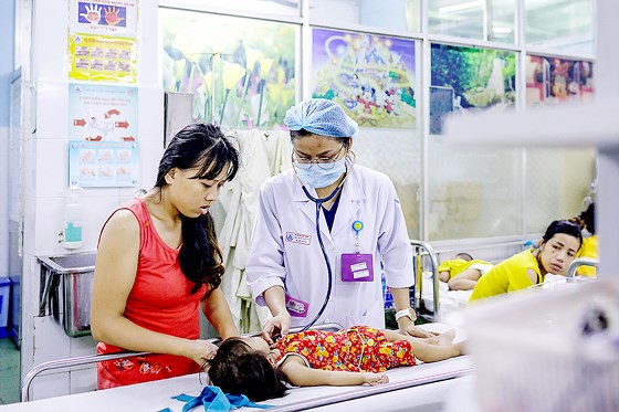 Dịch bệnh dồn dập, tràn lan nguy cơ lây nhiễm