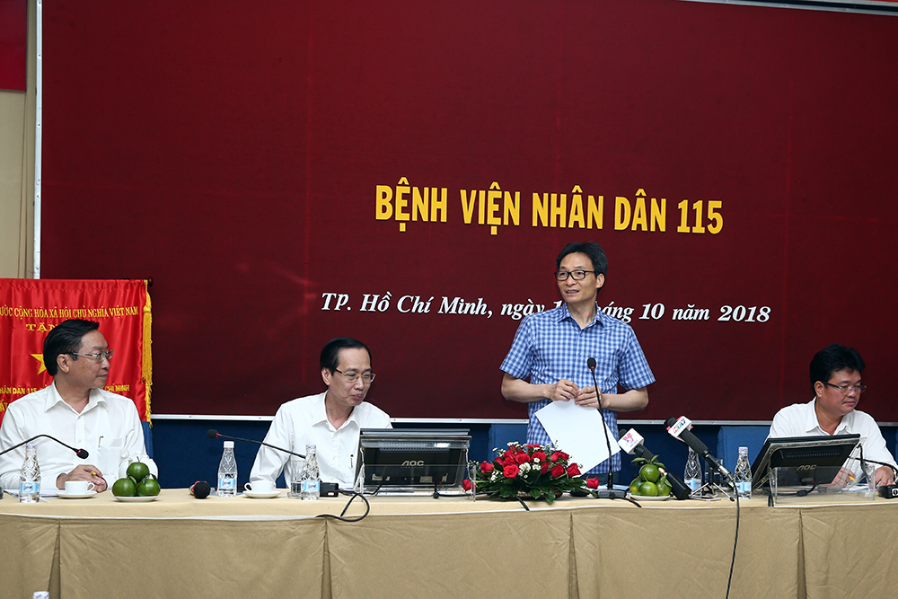 Phó Thủ tướng thị sát công tác chống dịch tay chân miệng, sởi tại TPHCM