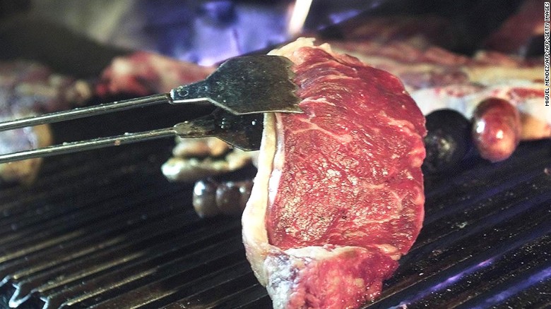 Anh phát hiện ca bò điên đầu tiên sau 10 năm