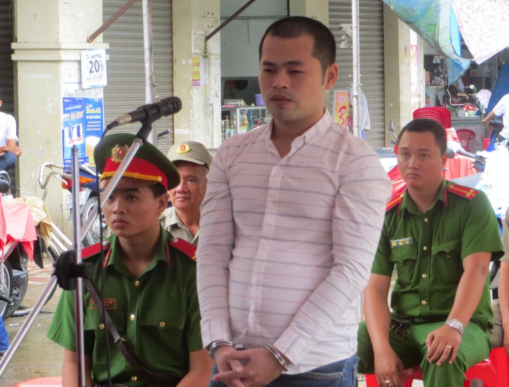 Trộm cắp quen tay