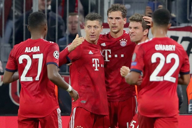 Real và Man City đua nhau hủy diệt, M.U thắng ngược Juventus