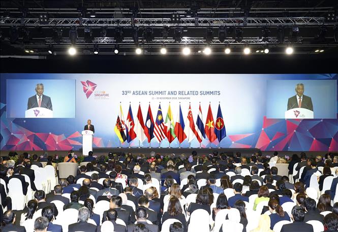 Thủ tướng Nguyễn Xuân Phúc dự phiên họp toàn thể Hội nghị Cấp cao ASEAN 33