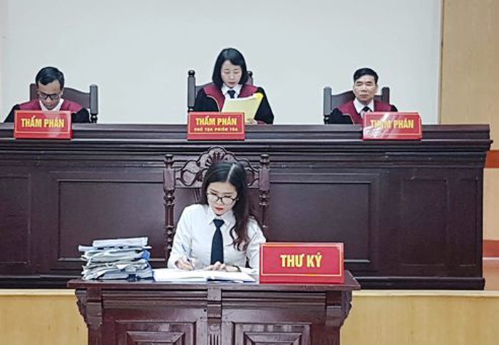 Hủy hai bản án vụ lùi xe trên cao tốc